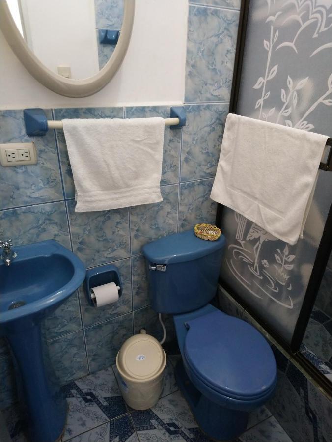 Hostal Terito Puerto Baquerizo Moreno Bagian luar foto
