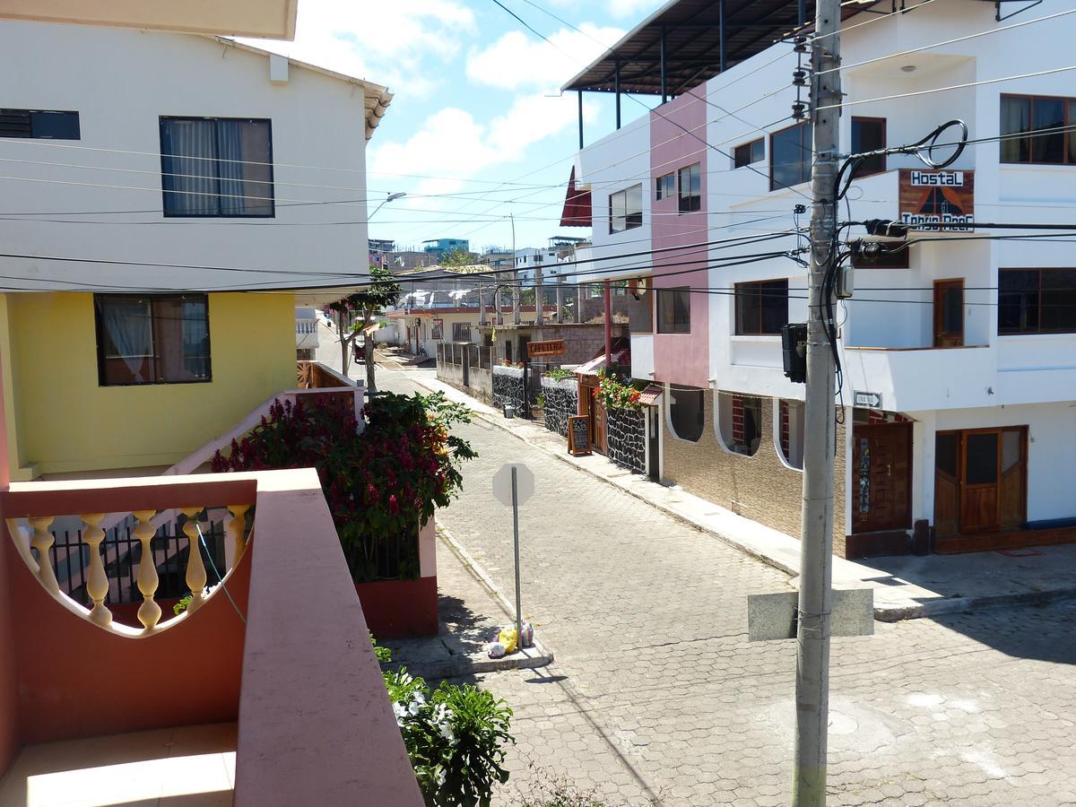 Hostal Terito Puerto Baquerizo Moreno Bagian luar foto